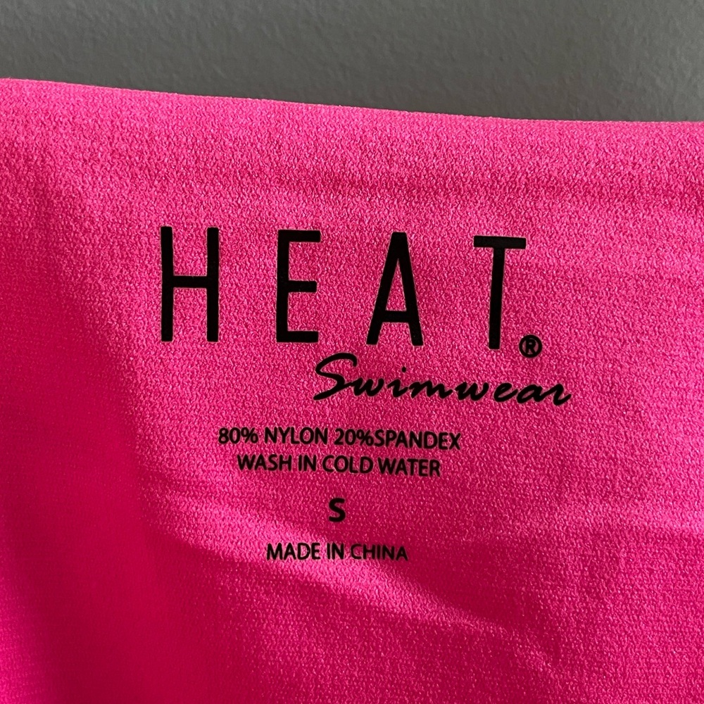 HEAT Two-Piece - Picture 2 of 10
